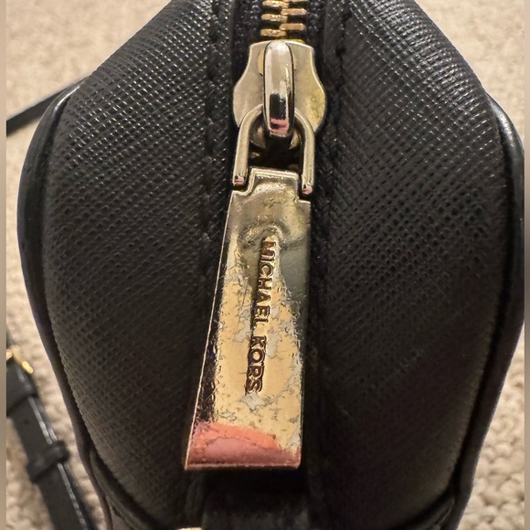 Michael Kors Crossbody - Picture 2 of 4